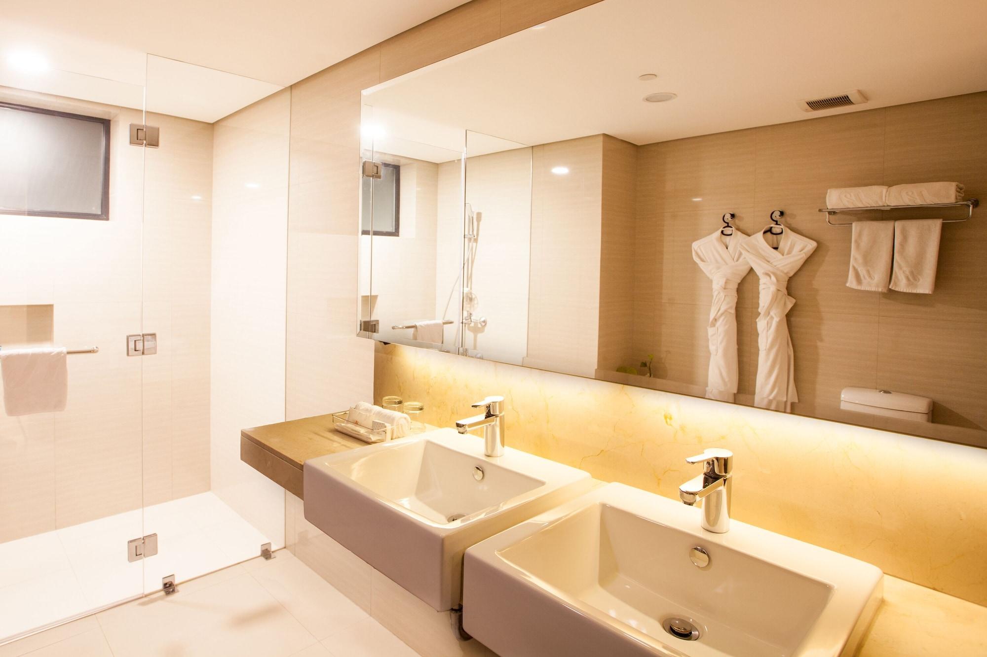 Jinjiang - Makati Hotel
