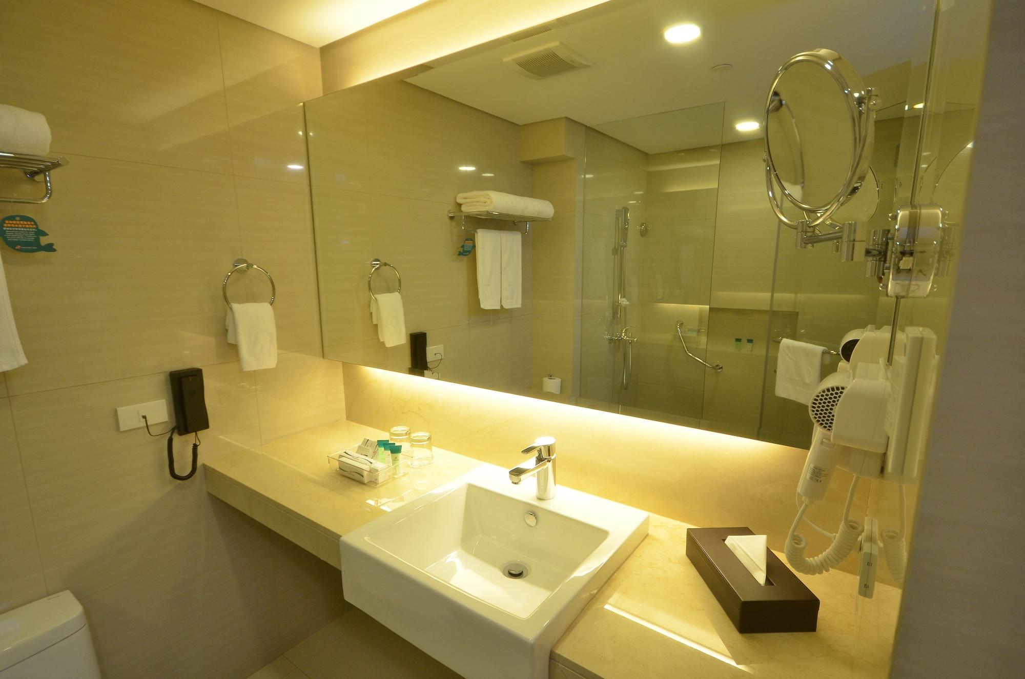 Hotel Jinjiang - Makati