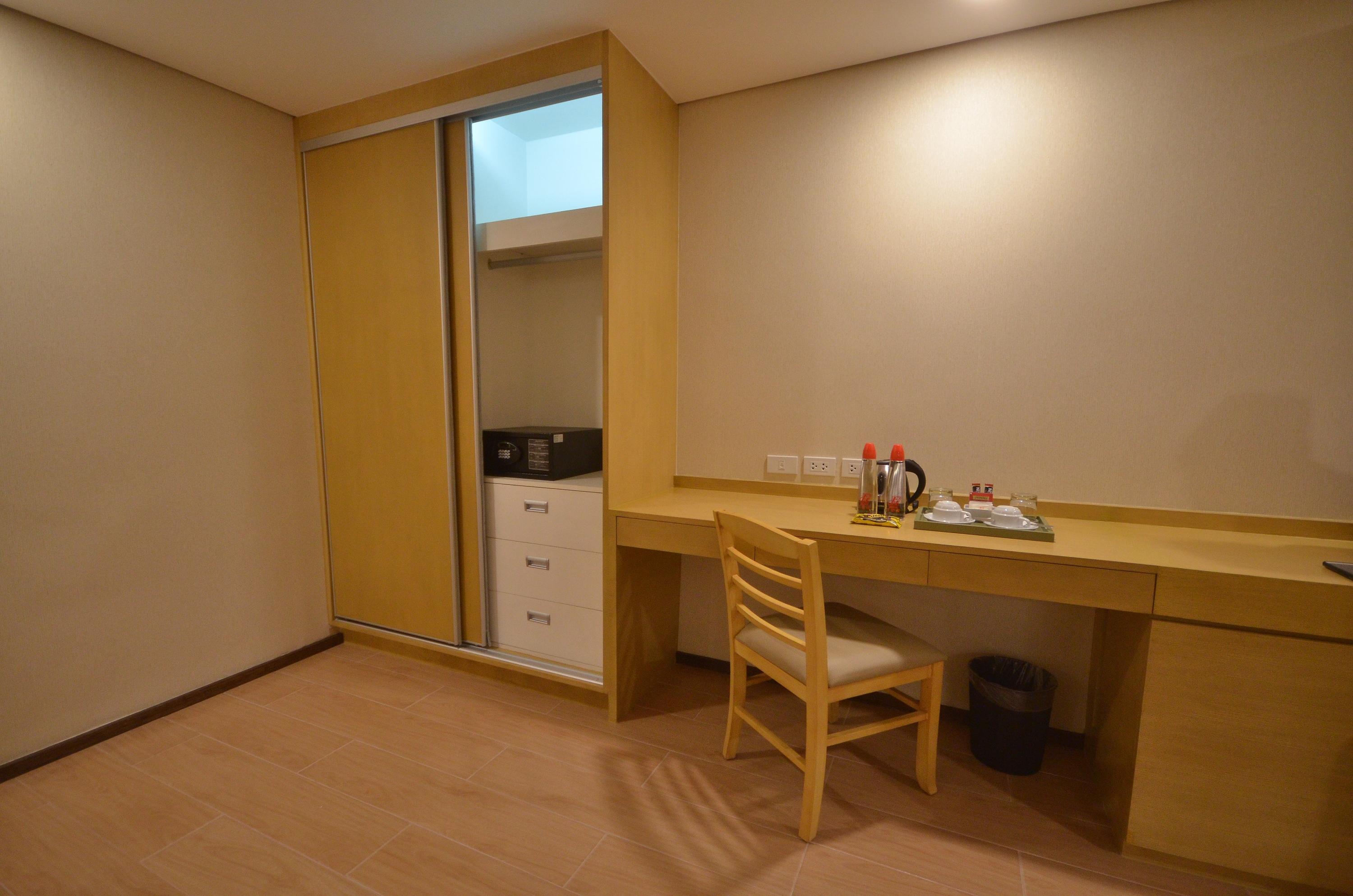 Jinjiang - Makati 3* Makati City