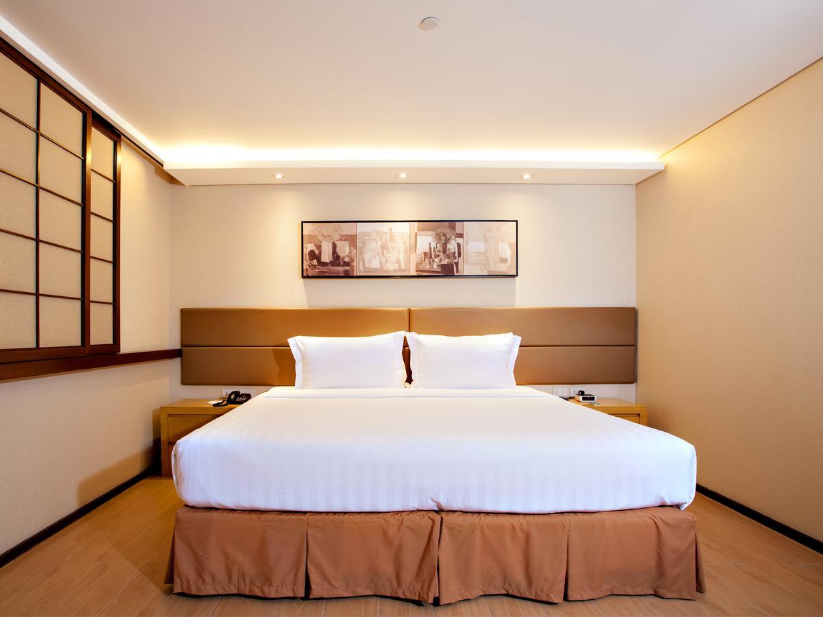 Jinjiang - Makati 3*