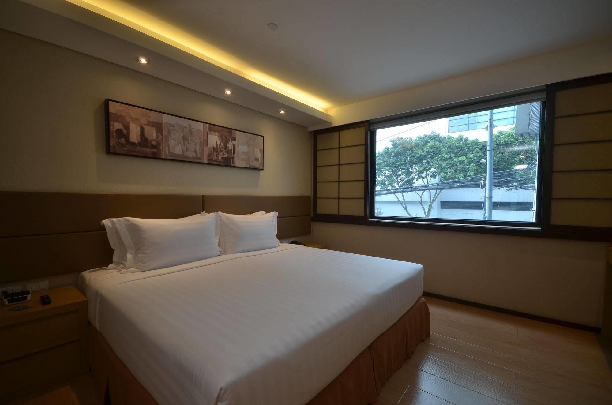 Hotel Jinjiang - Makati 3*